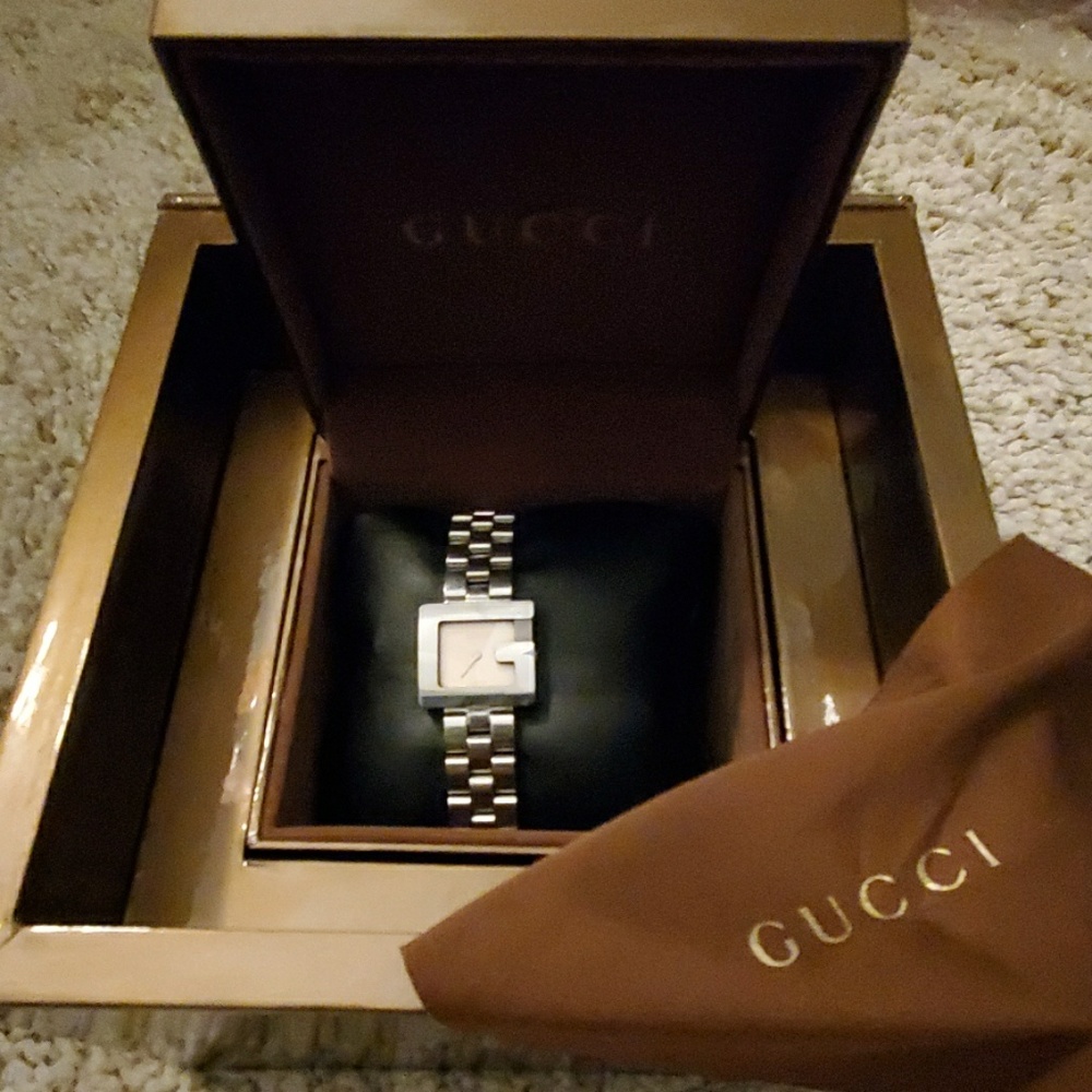 ❤ Gucci Watch ❤